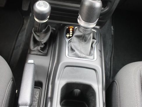 Used 2019 Jeep Wrangler Unlimited Sport S AWD/4WD image 41