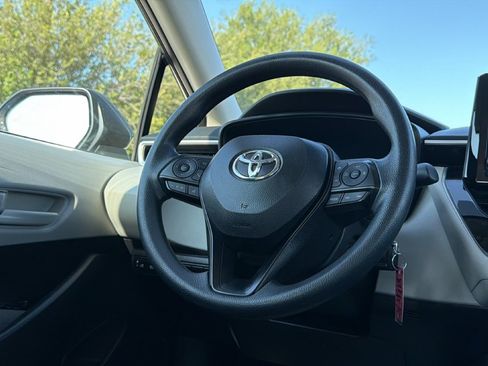 Used 2026 Toyota Corolla LE FWD image 24