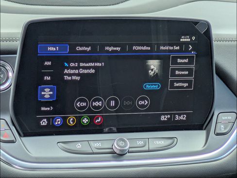 New 2026 Chevrolet Blazer LT w/ LPO, Floor Liner Package FWD image 23