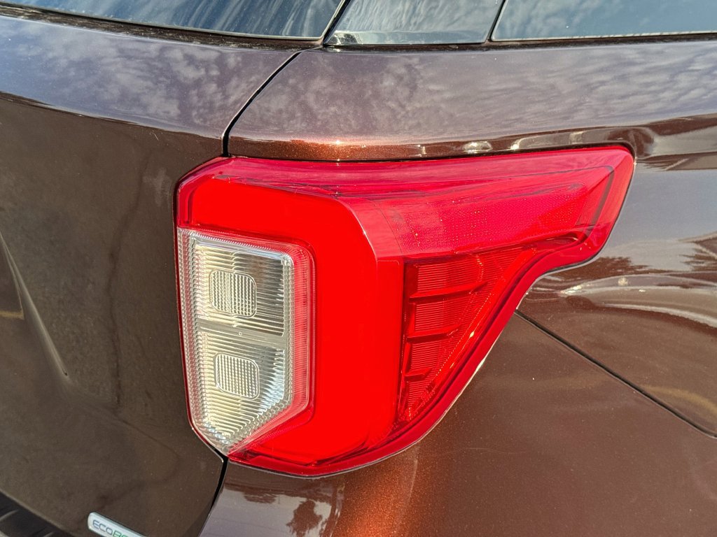 Used 2020 Ford Explorer XLT w/ Comfort Package RWD image 33