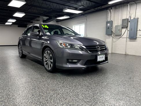 Used 2014 Honda Accord Sport image 2