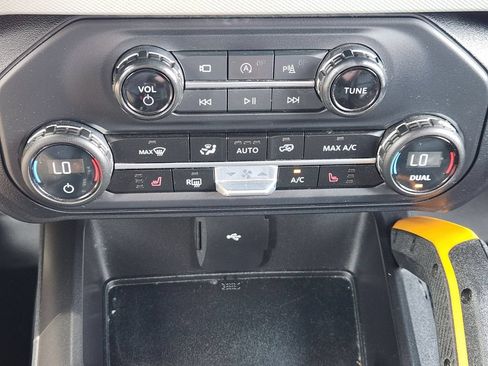 Used 2023 Ford Bronco Badlands w/ Sasquatch Package AWD/4WD image 20