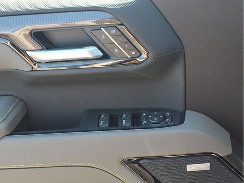 New 2026 Chevrolet Silverado 1500 ZR2 w/ LPO, Dark Essentials Package image 13