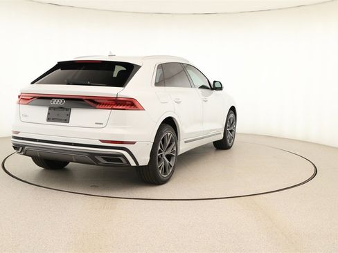 Certified 2023 Audi Q8 Prestige w/ Prestige Package image 6