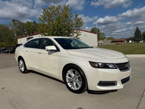 Used 2014 Chevrolet Impala LT w/ Convenience Package image 3