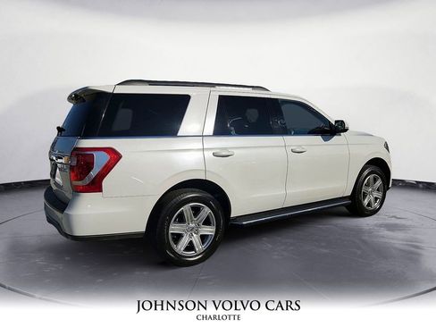 Used 2021 Ford Expedition XLT image 11