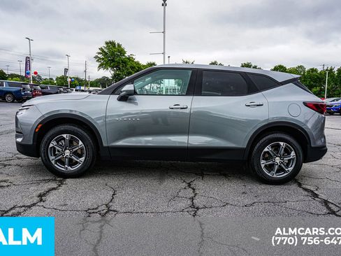 Used 2025 Chevrolet Blazer LT FWD image 10