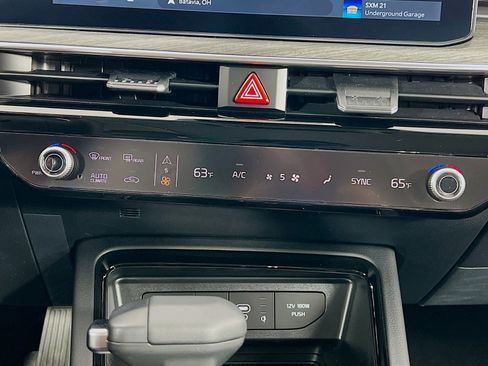 New 2025 Kia K5 EX FWD image 11