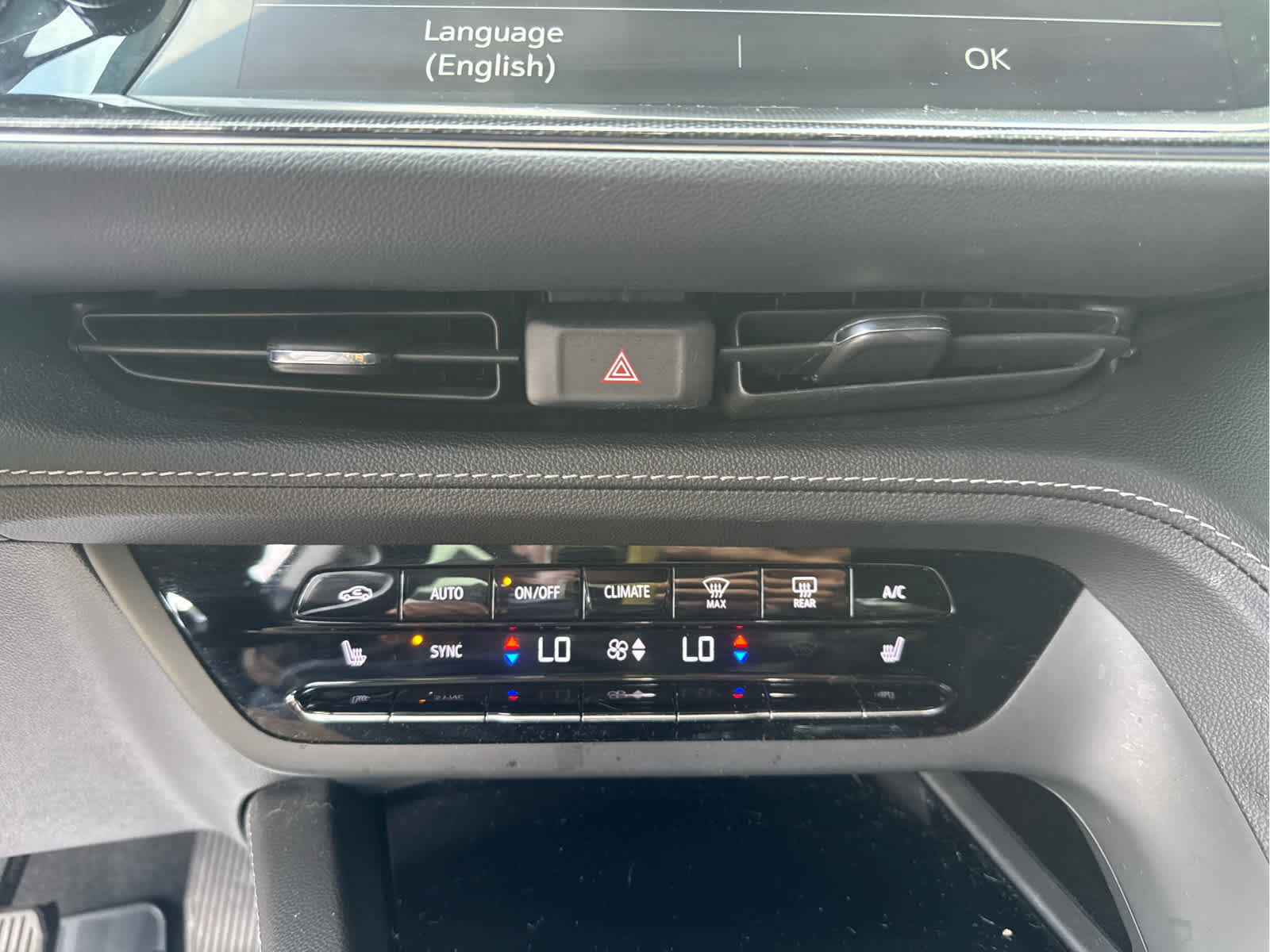 Used 2022 Buick Envision Preferred FWD image 27