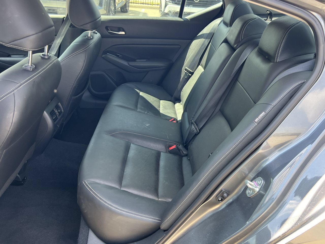 Used 2023 Nissan Altima 2.5 SL FWD image 11