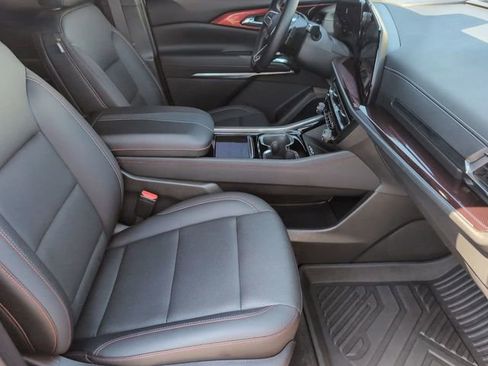Certified 2025 Chevrolet Traverse Z71 AWD/4WD image 27