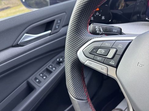 Certified 2025 Volkswagen GTI Autobahn FWD image 18