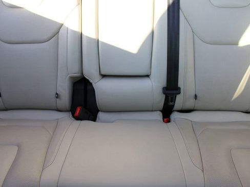 Used 2017 Ford Edge Titanium w/ Equipment Group 301A image 18