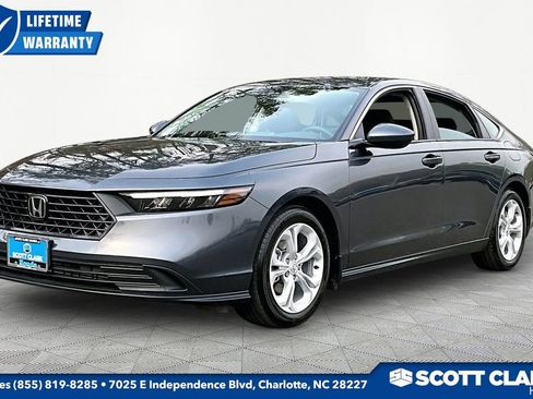 Used 2025 Honda Accord LX image 3