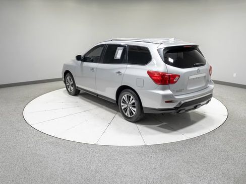 Used 2020 Nissan Pathfinder S FWD image 31