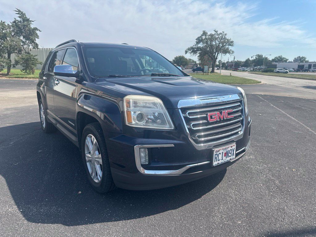 Used 2017 GMC Terrain SLE w/ Chrome Edition AWD/4WD image 4