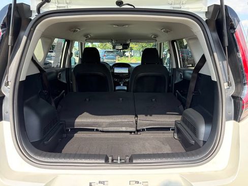 Used 2023 Kia Soul S FWD image 20