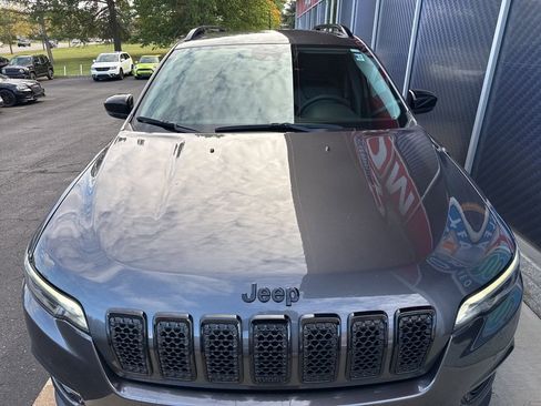 Used 2023 Jeep Cherokee Altitude Lux image 7