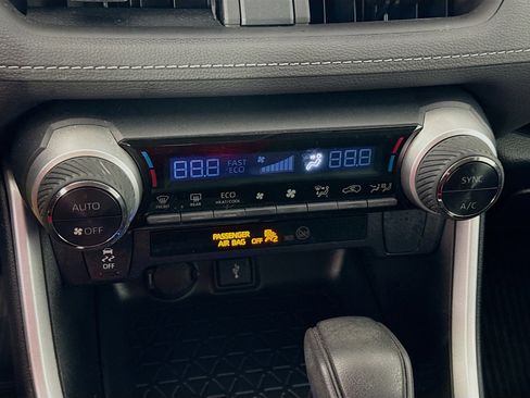 Certified 2022 Toyota RAV4 LE image 16