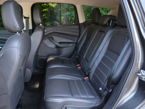 Used 2019 Ford Escape SEL image 12