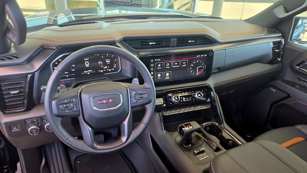Used 2026 GMC Sierra 1500 AT4 w/ AT4 Premium Package AWD/4WD image 9