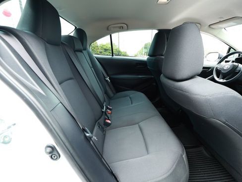 Used 2025 Toyota Corolla LE w/ Convenience Package FWD image 26
