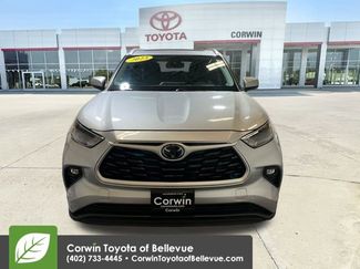 Used 2023 Toyota Highlander XLE video 3