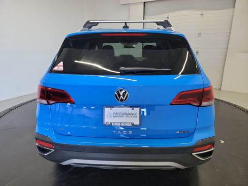 Used 2022 Volkswagen Taos SE FWD image 8