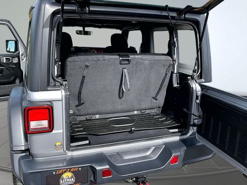 Used 2020 Jeep Wrangler Rubicon AWD/4WD image 18