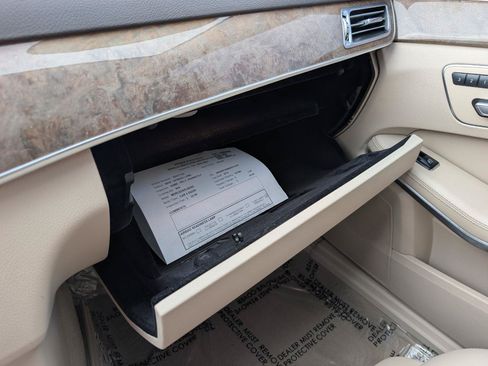 Used 2014 Mercedes-Benz E 350 Sedan image 38