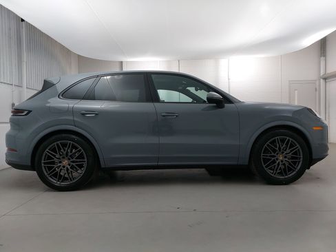 New 2026 Porsche Cayenne image 8