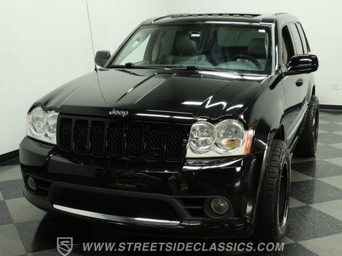 Used 2006 Jeep Grand Cherokee SRT8 w/ SRT Option Group I image 16