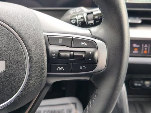 Used 2024 Kia Sportage EX AWD/4WD image 17