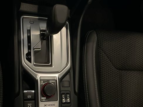 Used 2023 Subaru Forester Premium image 20