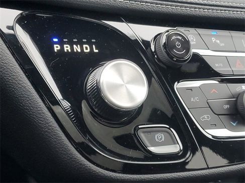 New 2026 Chrysler Pacifica Select image 26