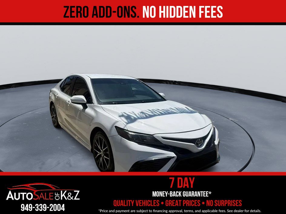 Used 2021 Toyota Camry SE FWD image 1