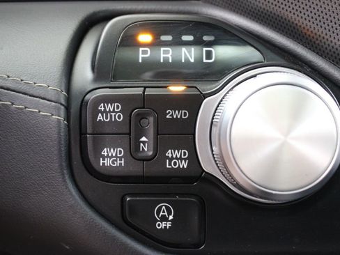 Used 2024 RAM 1500 Limited AWD/4WD image 31