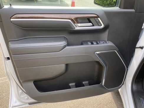 Used 2023 GMC Sierra 1500 Elevation image 12