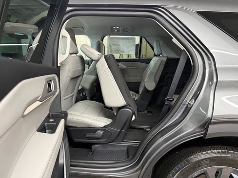 New 2026 Ford Explorer Active AWD/4WD image 19