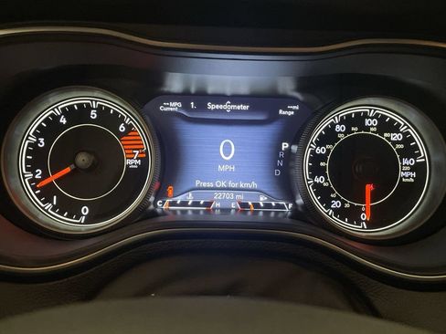 Used 2023 Jeep Cherokee Altitude Lux AWD/4WD image 6