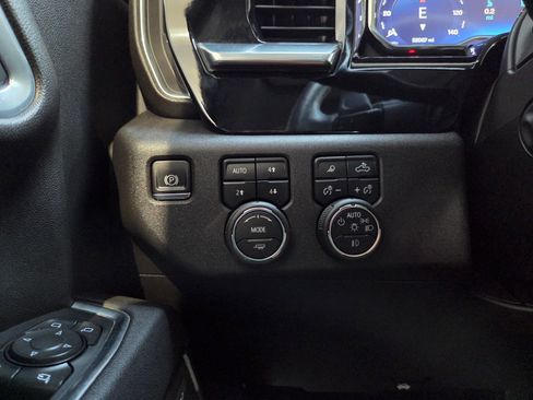 Used 2025 Chevrolet Silverado 1500 LTZ w/ Z71 Off-Road Package AWD/4WD image 41