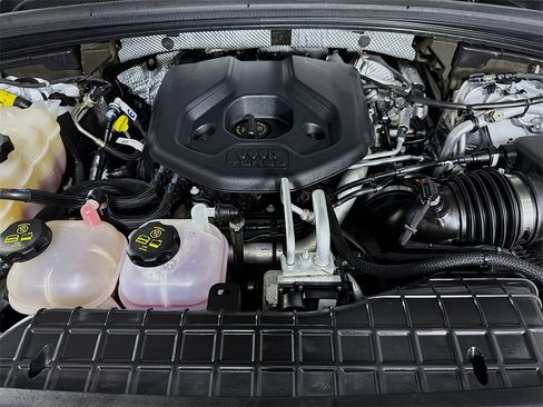 Used 2022 Jeep Grand Cherokee Limited 4xe image 35