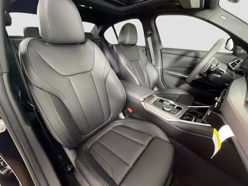 New 2026 BMW 330i Sedan w/ M Sport Package RWD image 27