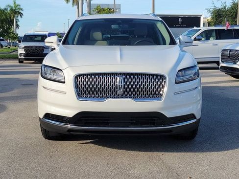 Certified 2022 Lincoln Nautilus FWD w/ Premium Package image 2