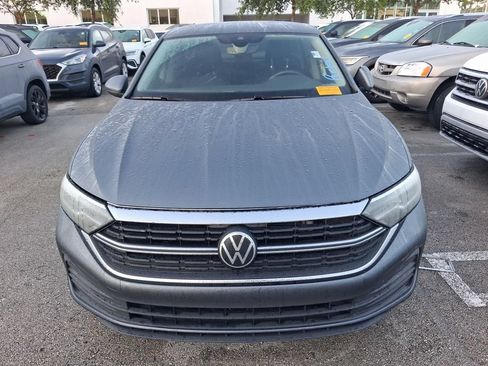 Used 2022 Volkswagen Jetta SE FWD image 4
