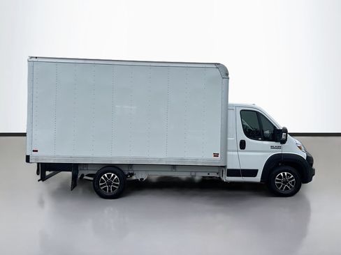 Used 2024 RAM ProMaster 3500 w/ Quick Order Package 22G SLT FWD image 2