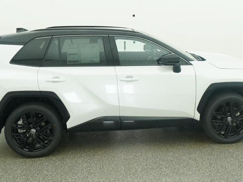New 2026 Toyota RAV4 XSE w/ Panoramic Sun Roof Package AWD/4WD image 15
