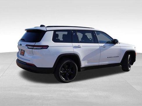 Certified 2023 Jeep Grand Cherokee L Laredo AWD/4WD image 4