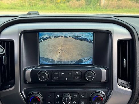 Used 2017 GMC Sierra 1500 SLE AWD/4WD image 4