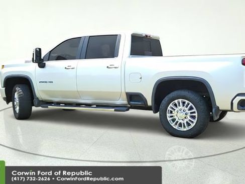 Used 2020 Chevrolet Silverado 2500 High Country AWD/4WD image 3